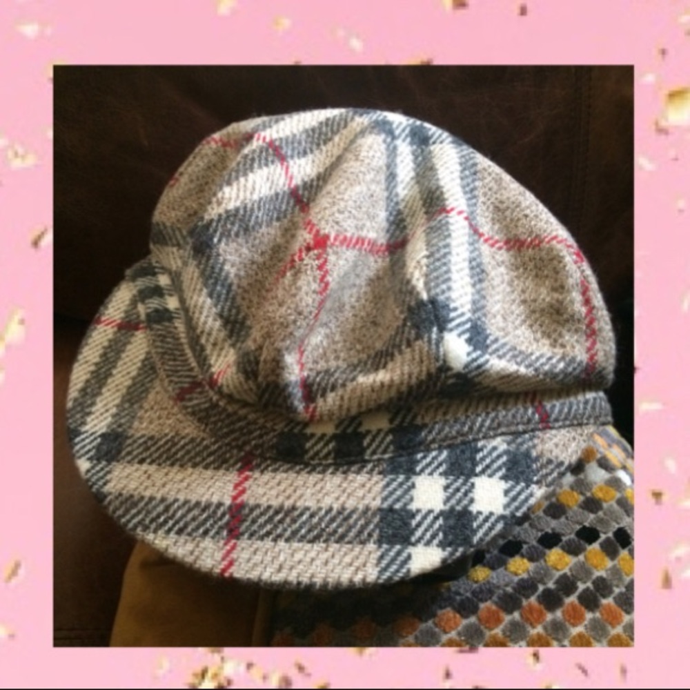 Burberry Newsie Cap- Large